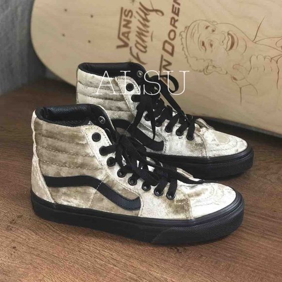 NWT VANS SK8-HI Velvet Tan Black Kid’s AUTHENTIC - Picture 5 of 7